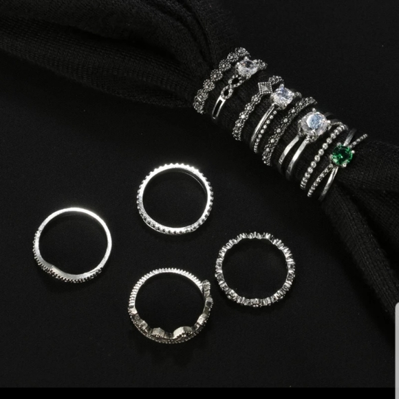 ♡Winona♡ 12 Piece Ring Set - Picture 3 of 5